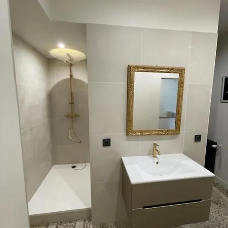 Apartment Chic Et De Caractere !